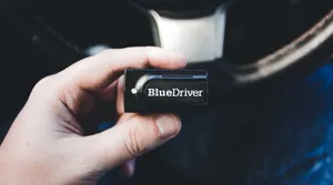 Choisir un lecteur OBD abordable et interpréter un code défaut avant de payer un passage e